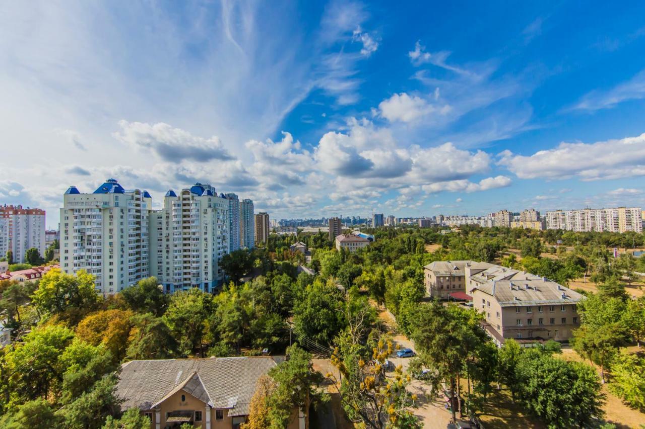 Super View, Luxury Apartment Near Chernihiv Metro. Kiev Eksteriør bilde