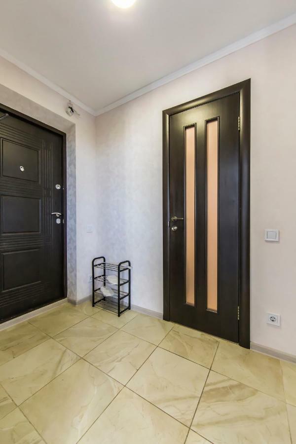 Super View, Luxury Apartment Near Chernihiv Metro. Kiev Eksteriør bilde