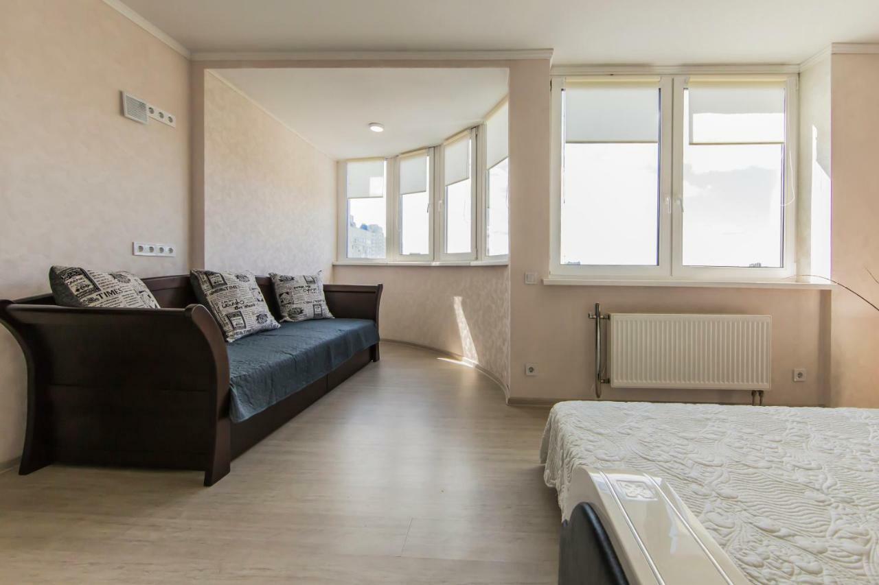 Super View, Luxury Apartment Near Chernihiv Metro. Kiev Eksteriør bilde