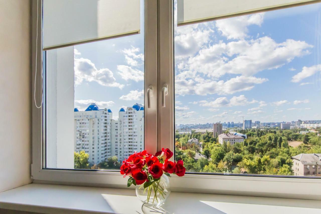 Super View, Luxury Apartment Near Chernihiv Metro. Kiev Eksteriør bilde