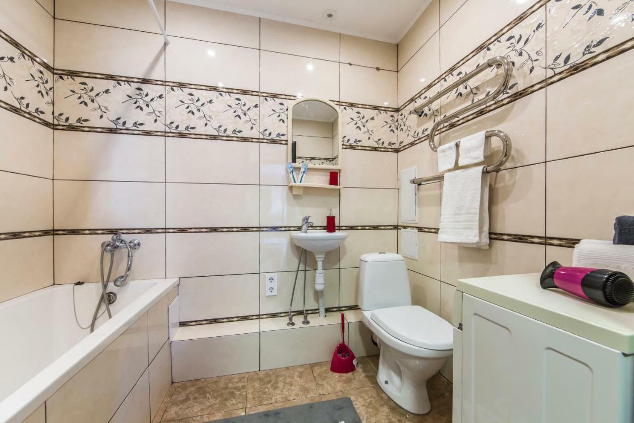 Super View, Luxury Apartment Near Chernihiv Metro. Kiev Eksteriør bilde
